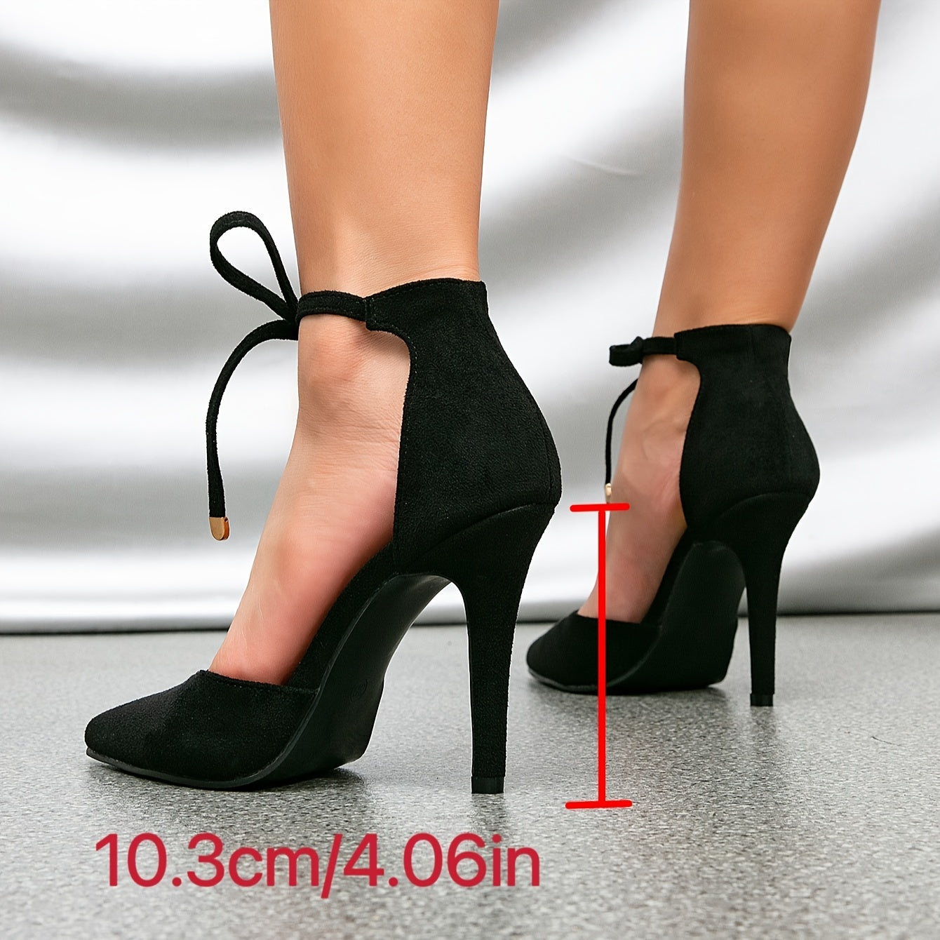 Elena – zwarte suède stiletto's met enkelstrik en 10,3 cm hak - Afbeelding 3